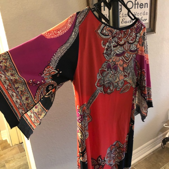 Print Dress - Picture 2 of 3